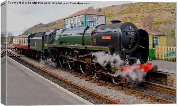  70000 Britannia at Corfe Castle. Canvas Print by Mike Streeter