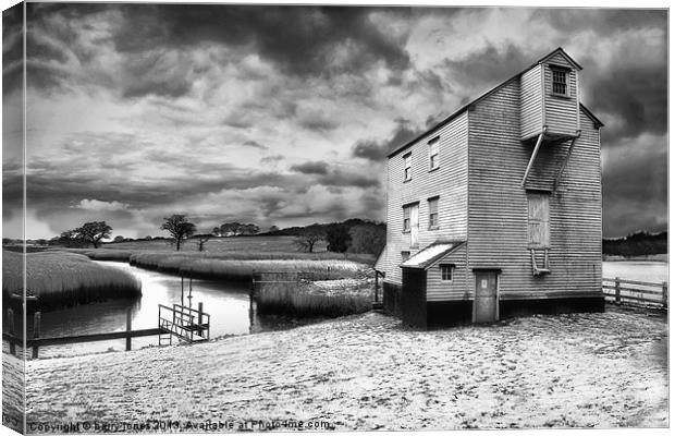 Thorrington tide mill Canvas Print by barry jones