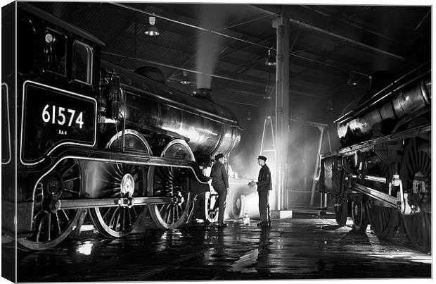 Steam loco crew stop for a chat at night. Canvas Print by Ian Duffield