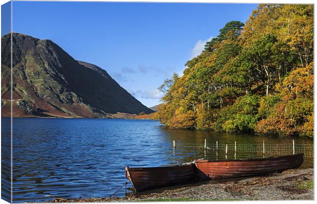  Boats moored at Crummock Water Canvas Print by Ian Duffield