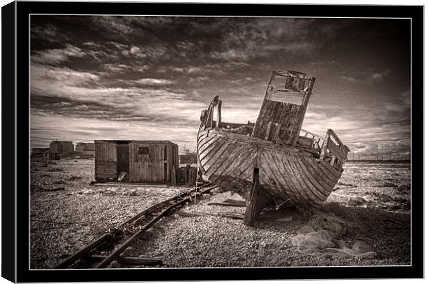 Dungeness Boat. Canvas Print by Tracy Hughes