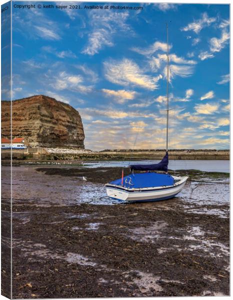 Yacht in Staithes Harbour Canvas Print by keith sayer
