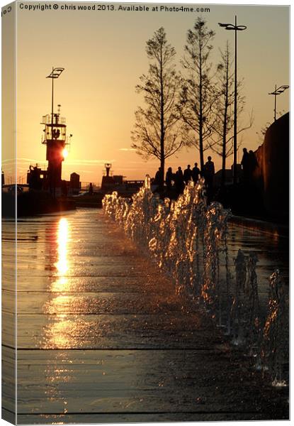 Sunset Fountains Canvas Print by chris wood
