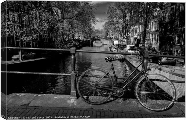 Amsterdam Bike Canvas Print by richard sayer
