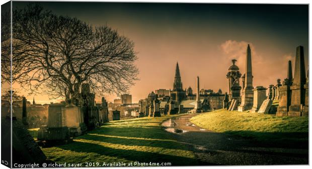 The Eerie Necropolis of Glasgow Canvas Print by richard sayer