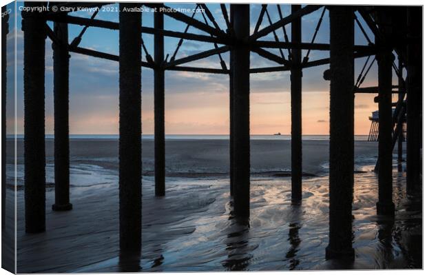 North Pier Sunset Canvas Print by Gary Kenyon