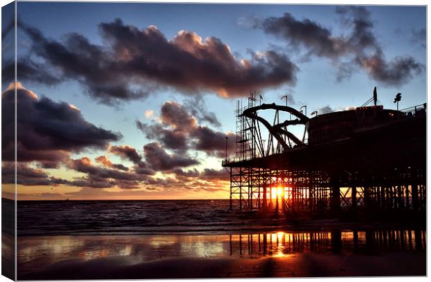Sunset At South Pier Canvas Print by Gary Kenyon