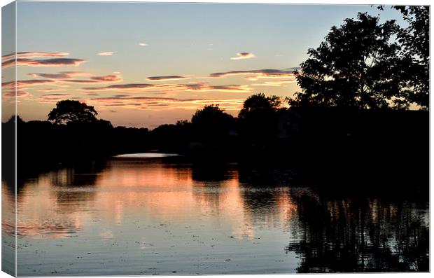 Last Light On The Lancaster Canal Canvas Print by Gary Kenyon