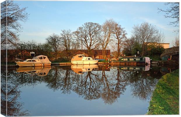  Golden Light On The Lancaster Canal Canvas Print by Gary Kenyon