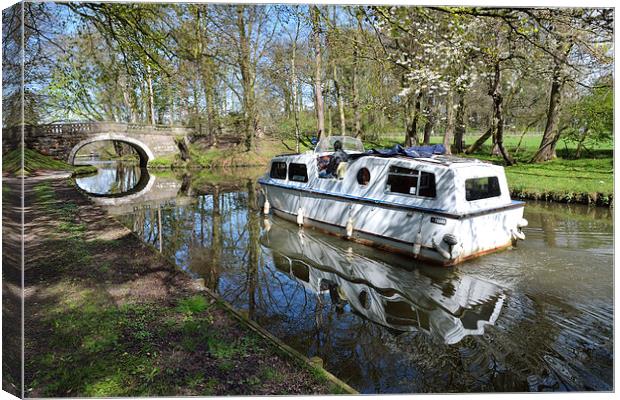 Reflections On The Lancaster canal Canvas Print by Gary Kenyon