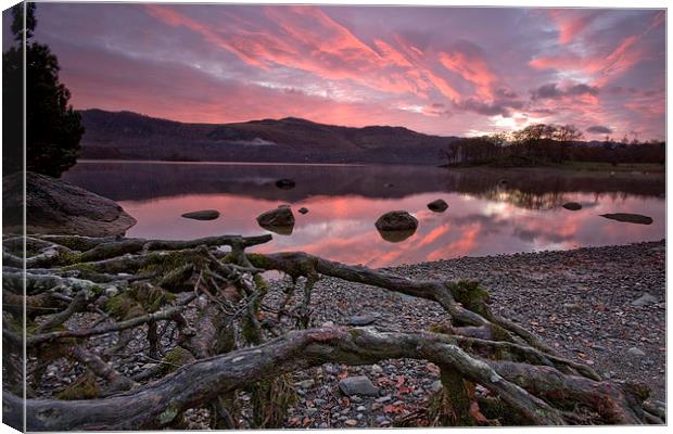  Sky On Fire Above Derwentwater Canvas Print by Gary Kenyon