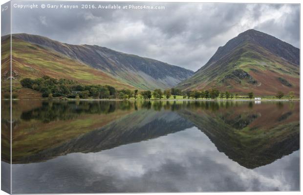 Moody Sky Over Lake Buttermere Canvas Print by Gary Kenyon