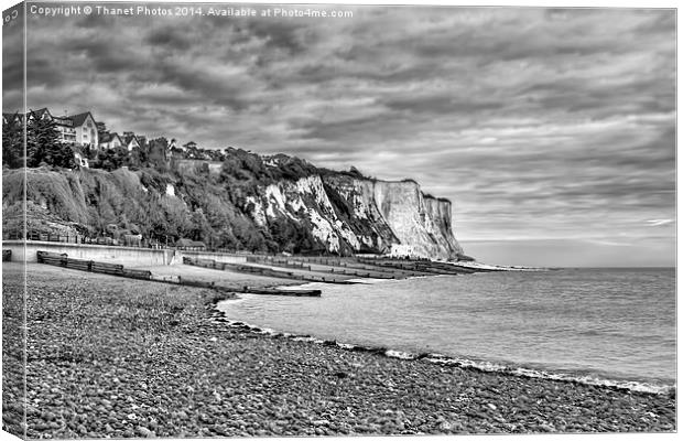 St Margarets Bay in mono Canvas Print by Thanet Photos