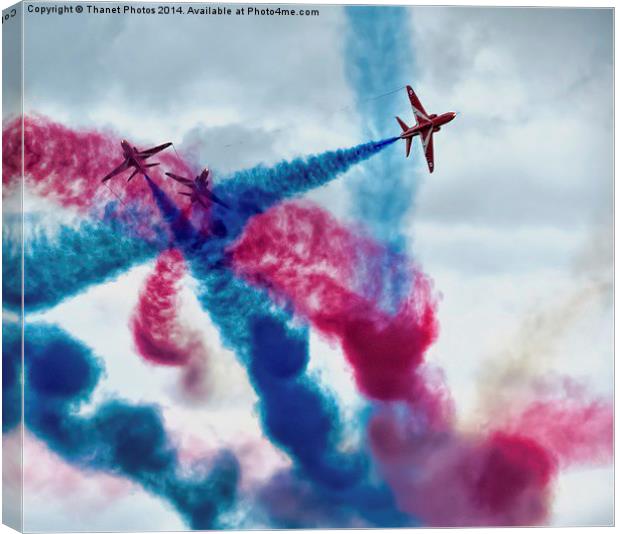 Red Arrows Canvas Print by Thanet Photos