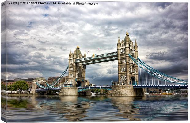 Tower bridge London Canvas Print by Thanet Photos