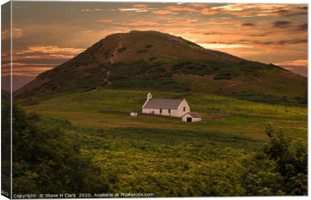 Mwnt at Sunset Canvas Print by Steve H Clark