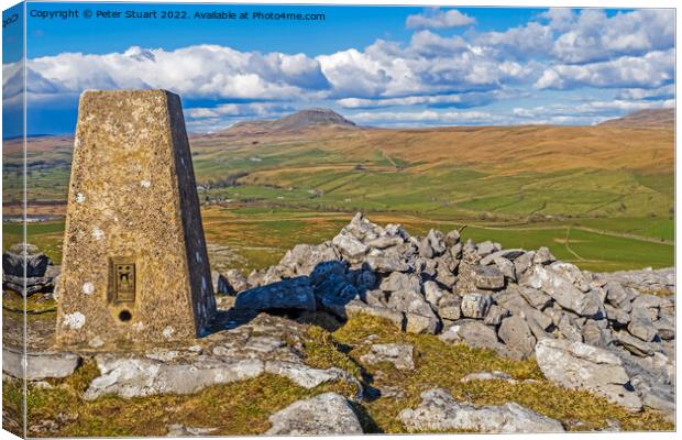 smearsett Scarr above Stainforth in the Yorkshire Dales Canvas Print by Peter Stuart