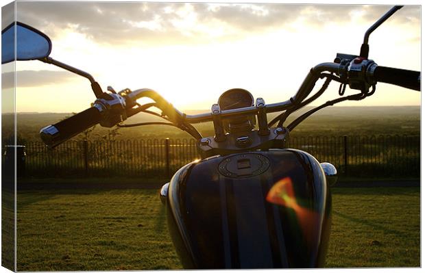 bikers sunset Canvas Print by tom crockford