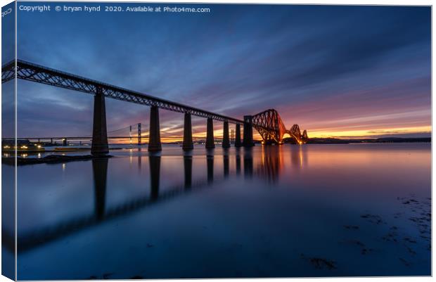 South Queensferry Sunset  Canvas Print by bryan hynd