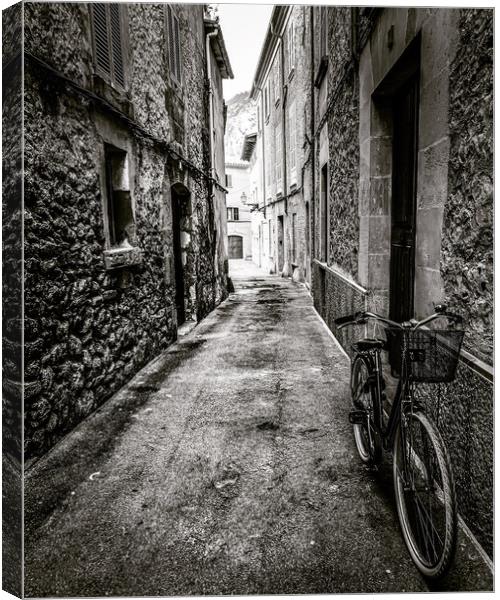 Pollensa street Canvas Print by Perry Johnson