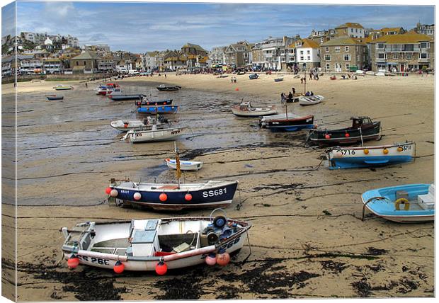 Low Tide Town Beach St Ives Canvas Print by Rosie Spooner