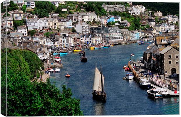 Heading out to sea in Looe Canvas Print by Rosie Spooner