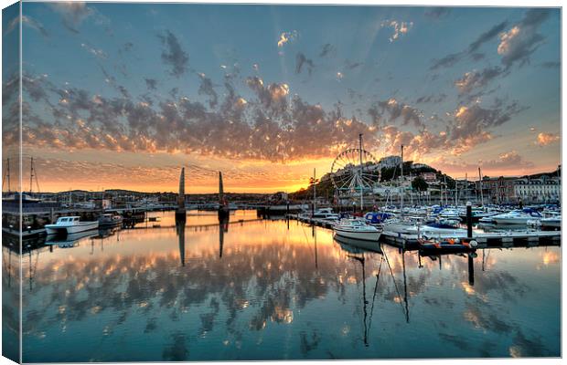 Torquay Harbour sunset  Canvas Print by Rosie Spooner