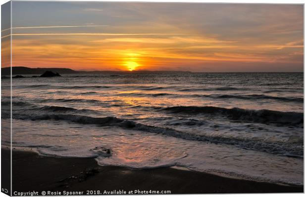 Sunrise view from Looe Beach in Cornwall Canvas Print by Rosie Spooner
