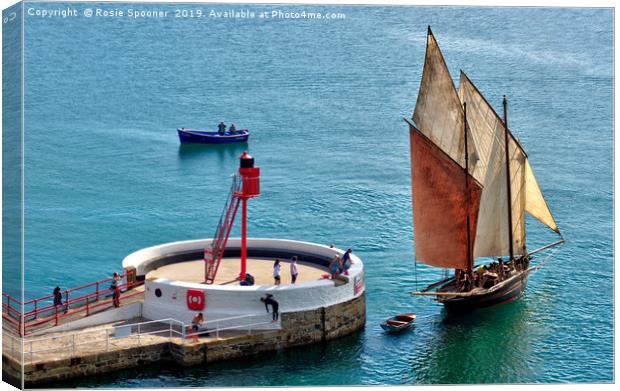 Looe Lugger passing the Banjo Pier  Canvas Print by Rosie Spooner
