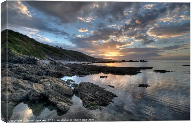 Sunrise view from Millendreath Beach in Looe Cornw Canvas Print by Rosie Spooner