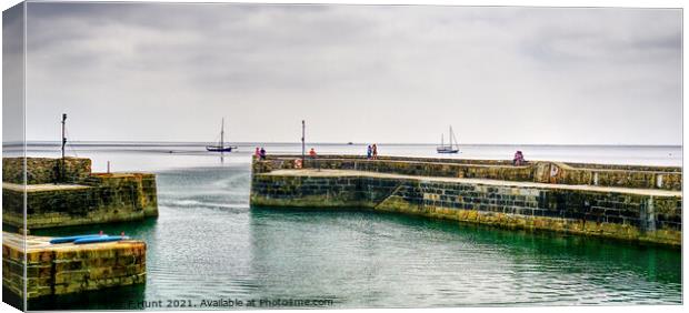 Atmospheric Charlestown  Canvas Print by Peter F Hunt