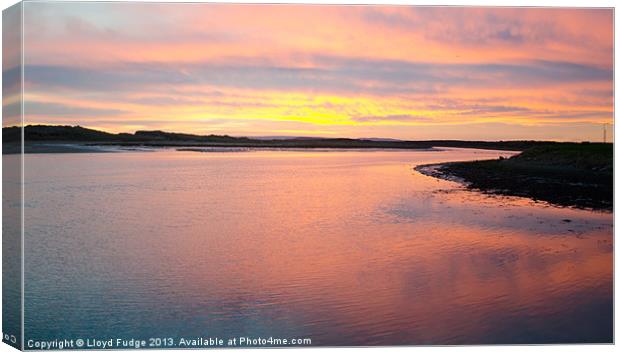 sunrise over lossiemouth river Canvas Print by Lloyd Fudge