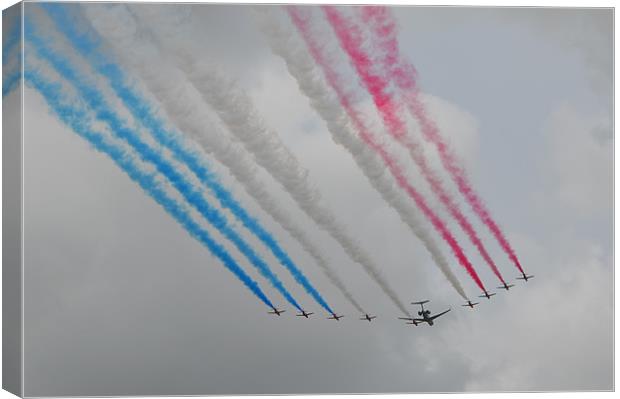 Red Arrows Canvas Print by Helen Edwards