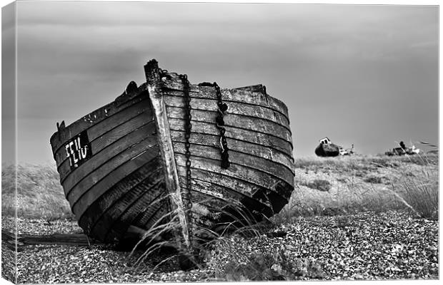 Old Boat Canvas Print by derrick smith