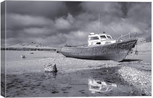 Waiting to Float Canvas Print by Malcolm McHugh