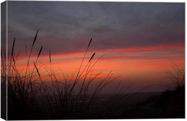  sunset on the beach Canvas Print by Stephen Prosser
