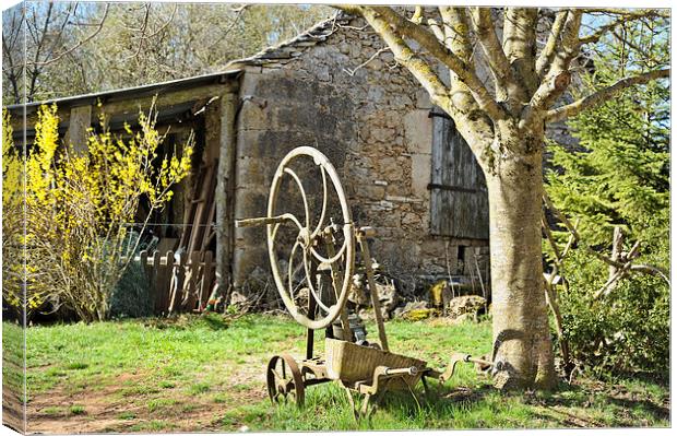 French farmhouse Languedoc-Rousillon Canvas Print by Jean Gill