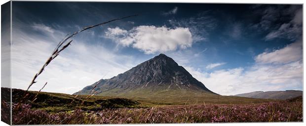 FInally - A Buachaille shot to be proud of. Canvas Print by Ross Vernal