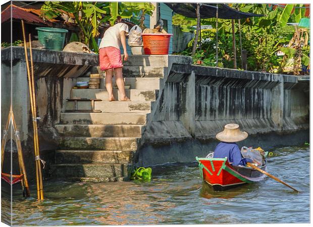Life on the Klongs of Bangkok Canvas Print by colin chalkley