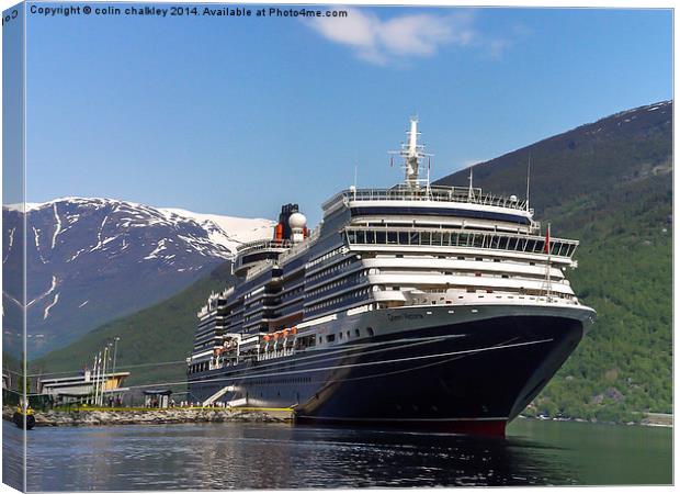 Queen Victoria in Flam Canvas Print by colin chalkley