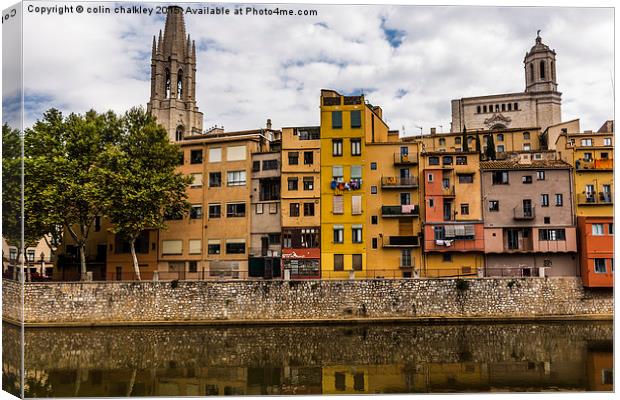  View Across the River Onyar in Girona, Spain Canvas Print by colin chalkley