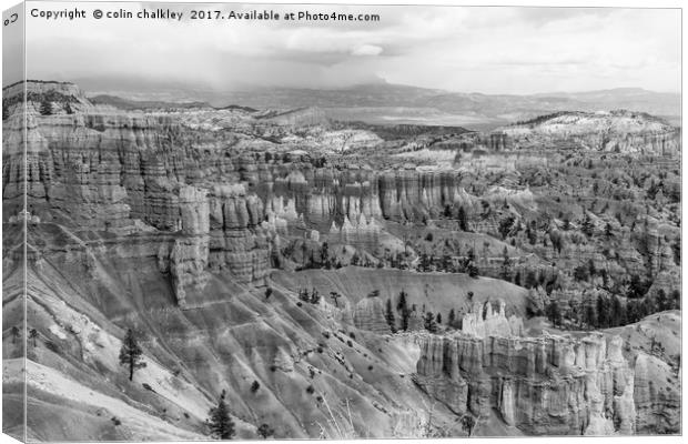 The Silent City in Bryce Canyon - Mono Canvas Print by colin chalkley