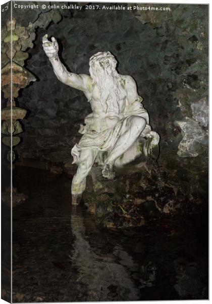 Neptune at Stourhead Canvas Print by colin chalkley