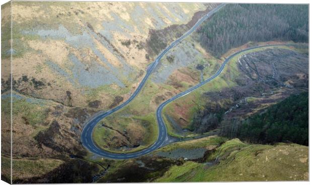 The Bwlch Mountain road Canvas Print by Leighton Collins