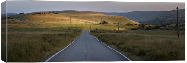 Gwrhyd mountain road Canvas Print by Leighton Collins