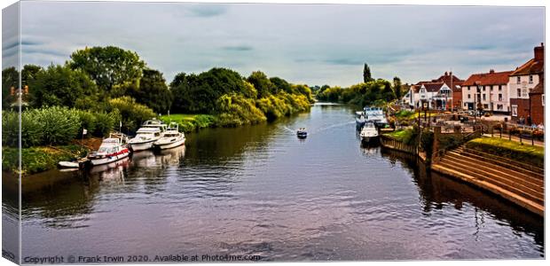 Looking down the River Severn at Upton-on-Severn Canvas Print by Frank Irwin