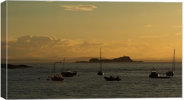  North Berwick Sunset Canvas Print by Sue Dudley