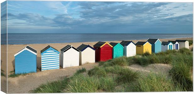 Southwold Beach Huts Canvas Print by Martin Parratt