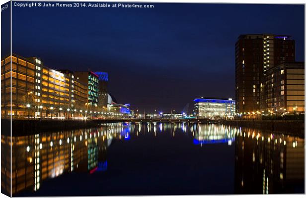 Cityscape in Salford Quays Canvas Print by Juha Remes