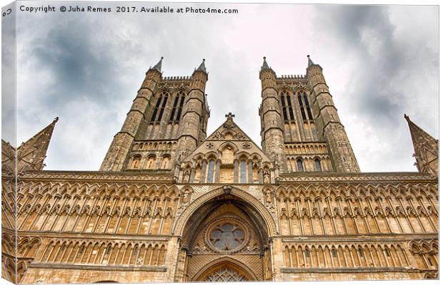 Lincoln Cathedral Canvas Print by Juha Remes